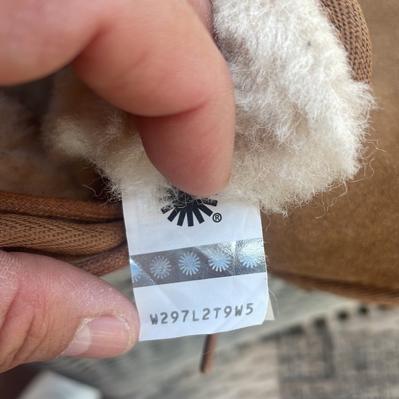 UGG WOMENS NEUMEL CLASSIC BOOTS CHESTNUT WOMENS SIZE 6 - Picture 9 of 11